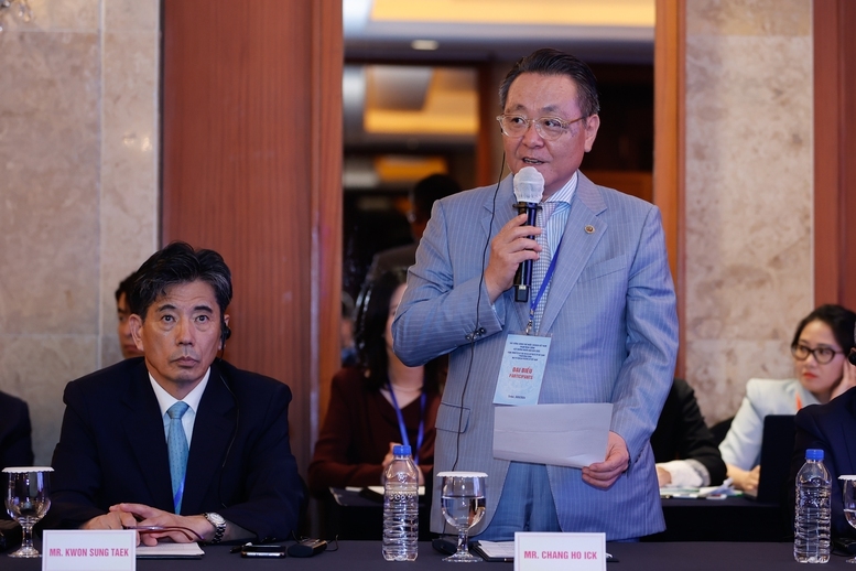 Thủ tướng Phạm Minh Chính gặp gỡ những người bạn Hàn Quốc