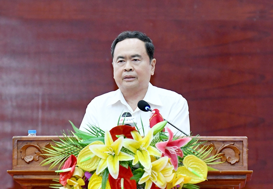 Chủ tịch Quốc hội Trần Thanh Mẫn tiếp xúc cử tri tỉnh Hậu Giang