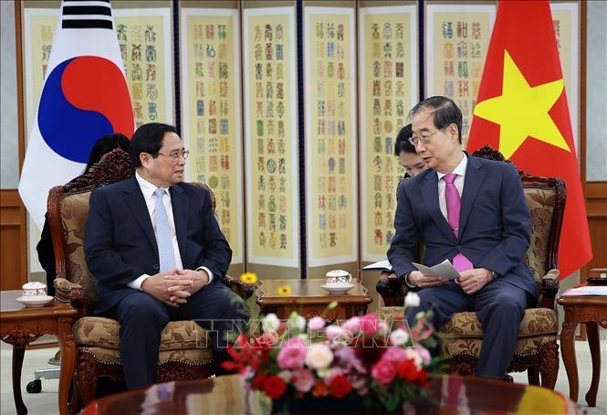 Thủ tướng Phạm Minh Chính hội đàm với Thủ tướng Hàn Quốc Han Duck Soo