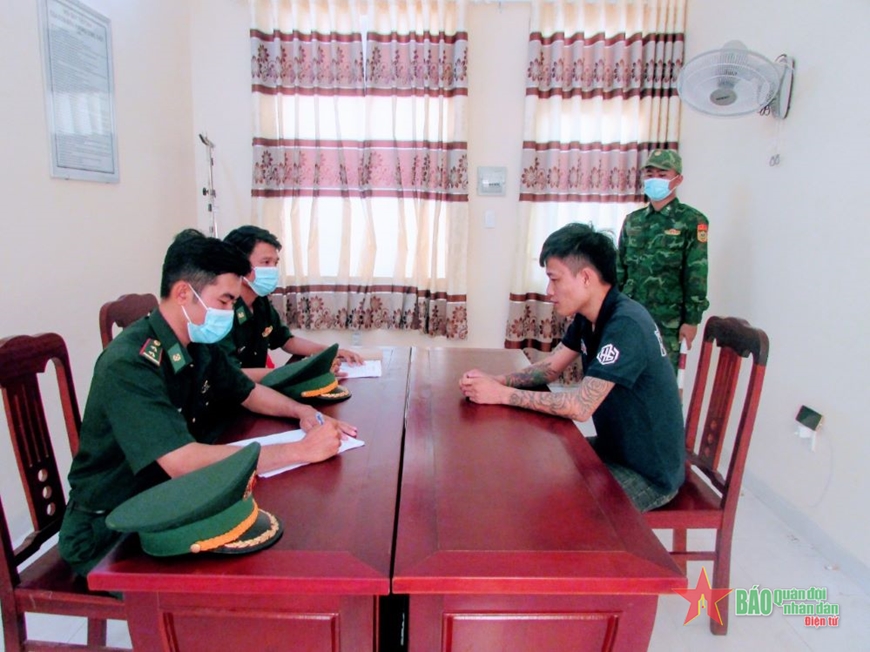Bắt giữ 4 đối tượng nhập cảnh trái phép về Việt Nam