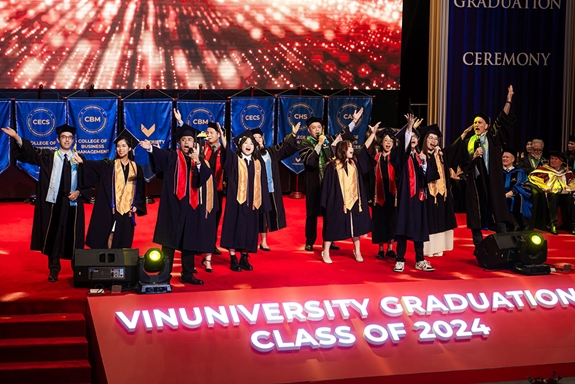 Nữ sinh từ chối 15 học bổng du học Mỹ, đặt cược vào ngôi trường “0 tuổi” và cái kết như mơ