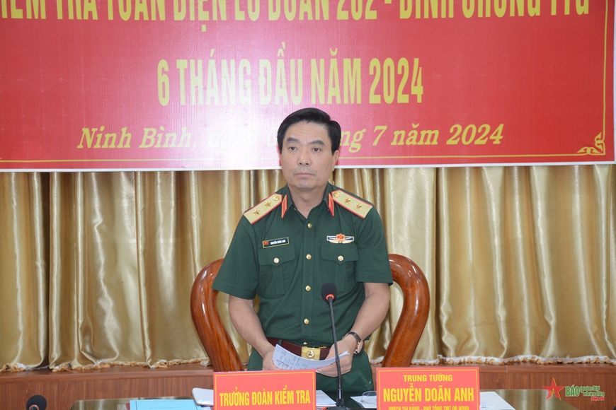 View - 	Bộ Quốc phòng kiểm tra toàn diện Lữ đoàn 202