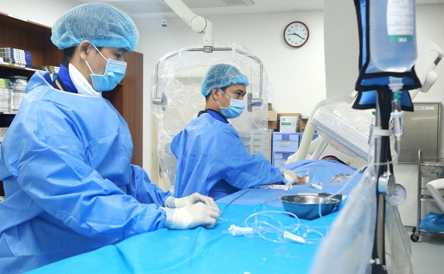 Phát triển chuyên sâu can thiệp mạch thần kinh