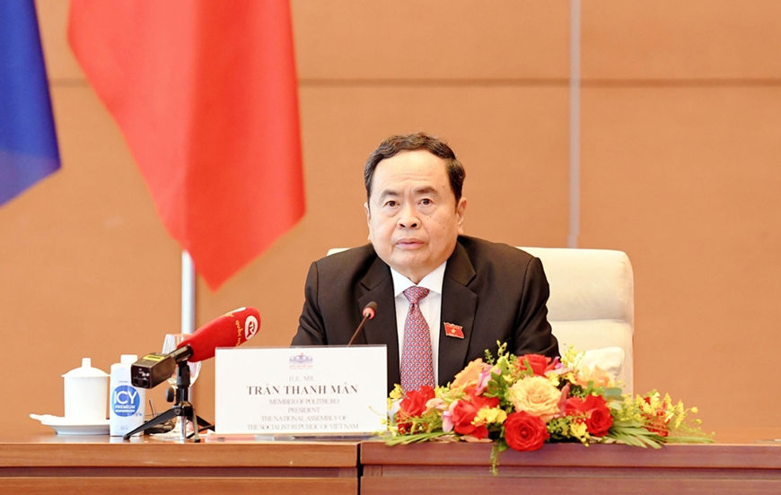 Chủ tịch Quốc hội Trần Thanh Mẫn tiếp Đoàn đại biểu Hội Phụ nữ Lào và Campuchia