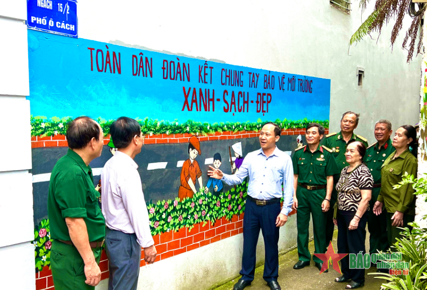 Đặc sắc ngõ bích họa