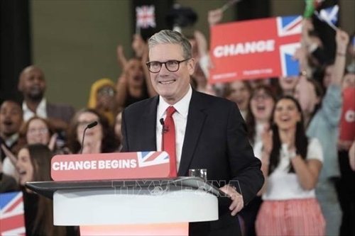 Lãnh đạo Công đảng Keir Starmer trở thành thủ tướng mới của Anh