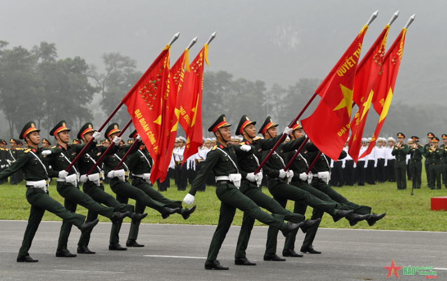 Nâng hạn tuổi của sĩ quan Quân đội cần tính đến trường hợp nhân tài đặc biệt nhằm tránh lãng phí nguồn nhân lực