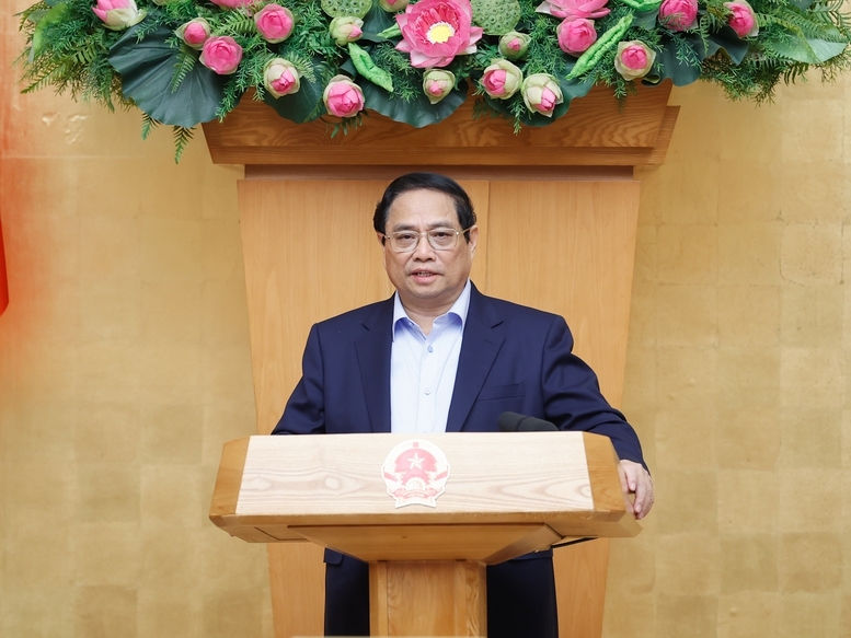 Sản xuất, kinh doanh còn khó khăn; kỷ luật, kỷ cương có nơi chưa nghiêm; vẫn còn cán bộ, công chức sợ sai, đùn đẩy, né tránh trách nhiệm