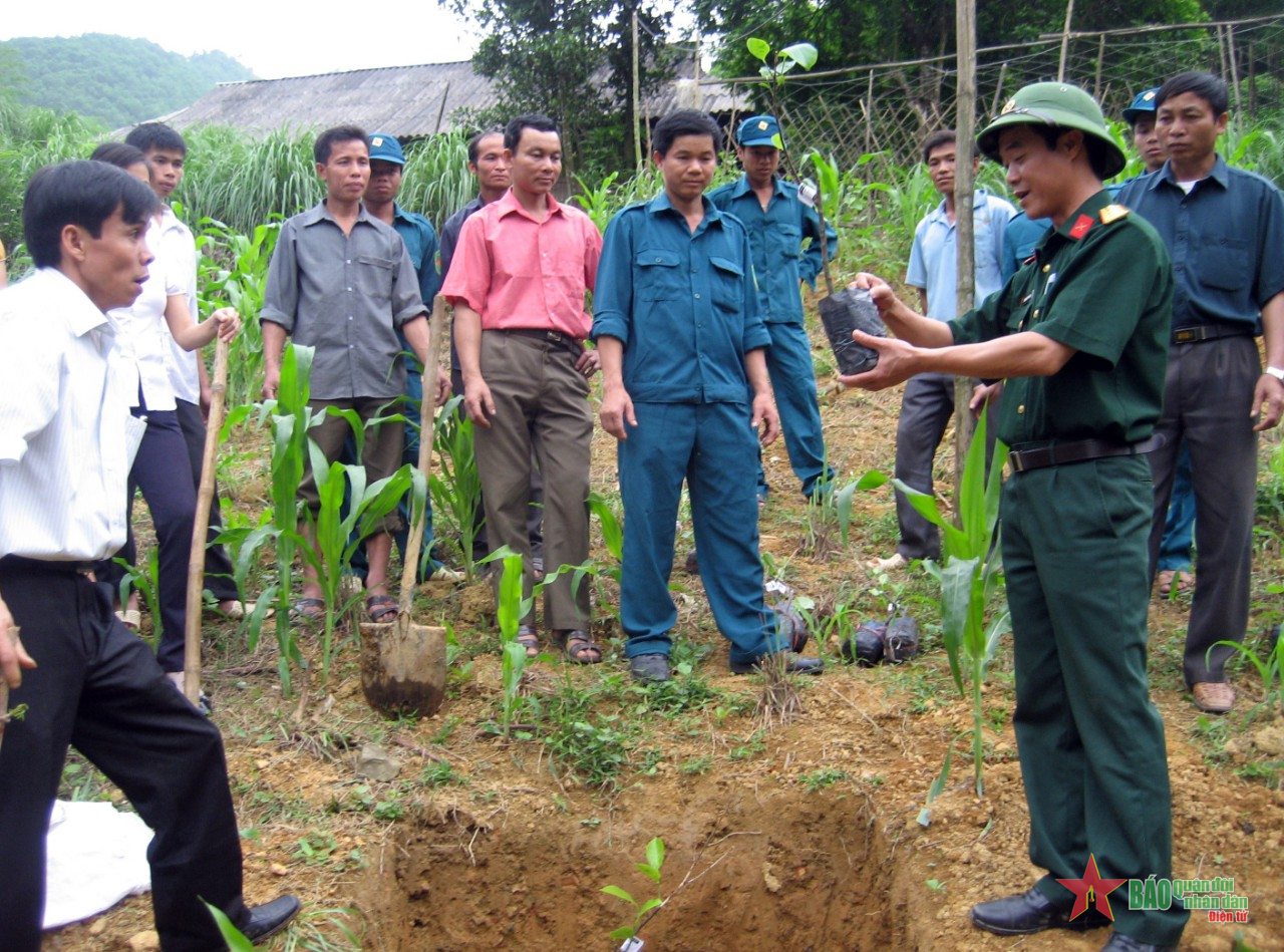 Nhiều làng, bản khó khăn dần “thay da đổi thịt”
