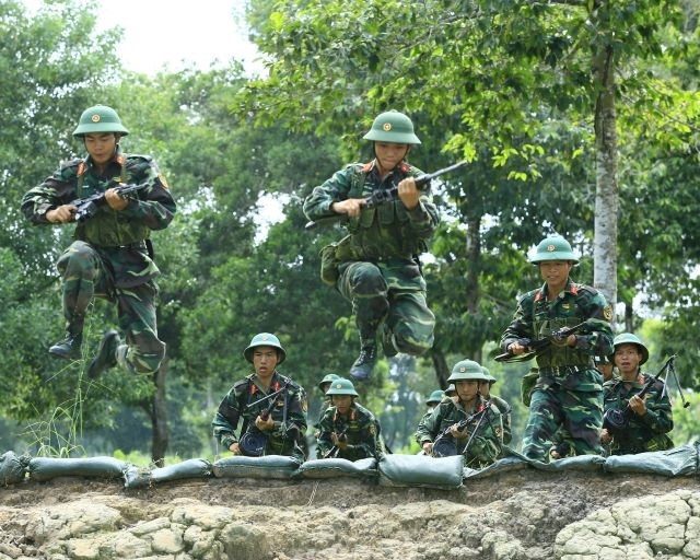 Tập kích cứ điểm Nông Sơn