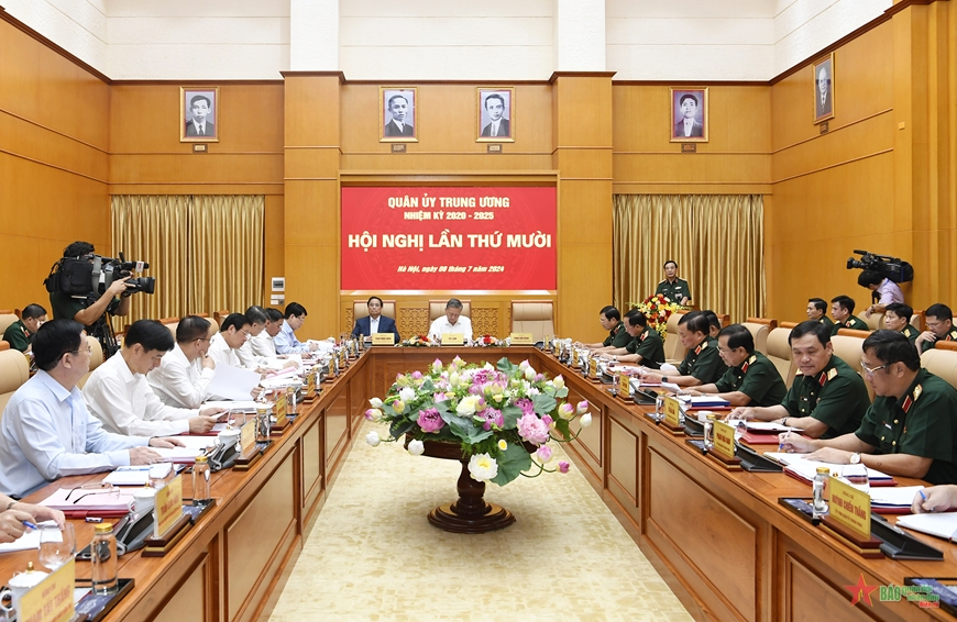 Đánh giá kết quả lãnh đạo thực hiện nhiệm vụ 6 tháng đầu năm, triển khai nhiệm vụ trọng tâm 6 tháng cuối năm