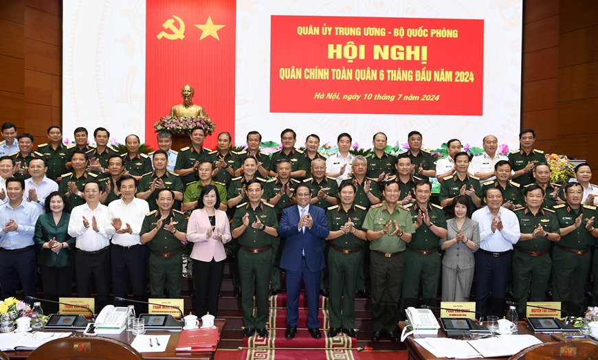 Thủ tướng Phạm Minh Chính: Cán bộ, chiến sĩ toàn quân đã hoàn thành tốt nhiệm vụ 6 tháng đầu năm 2024, đóng góp quan trọng vào kết quả chung của đất nước