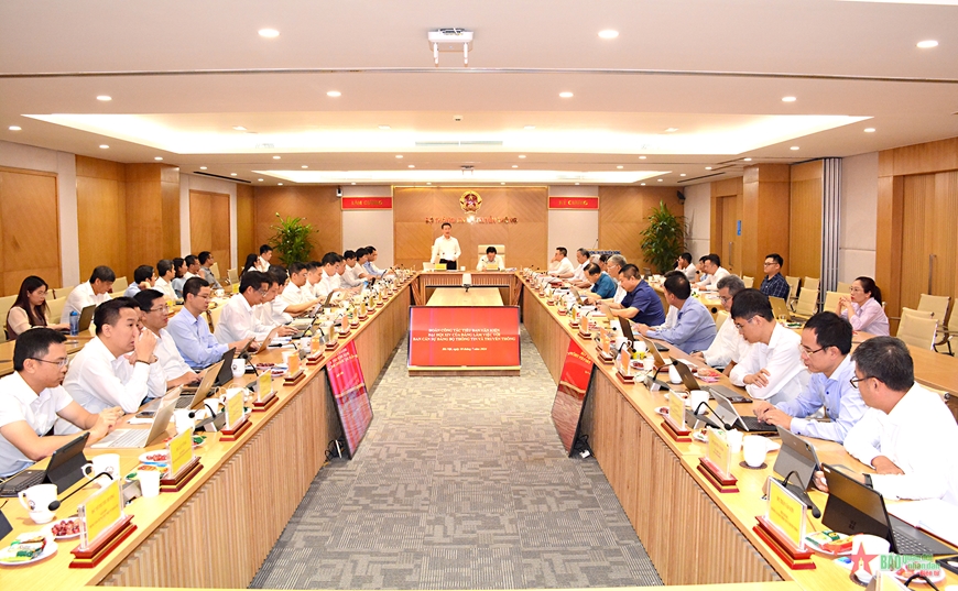 Tiểu ban Văn kiện Đại hội XIV của Đảng: Công nghiệp công nghệ thông tin khẳng định vai trò tiên phong trong nghiên cứu, phát triển, làm chủ công nghệ