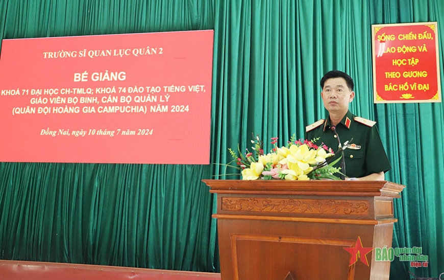 Trường Sĩ quan Lục quân 2 bế giảng các khóa đào tạo học viên Campuchia