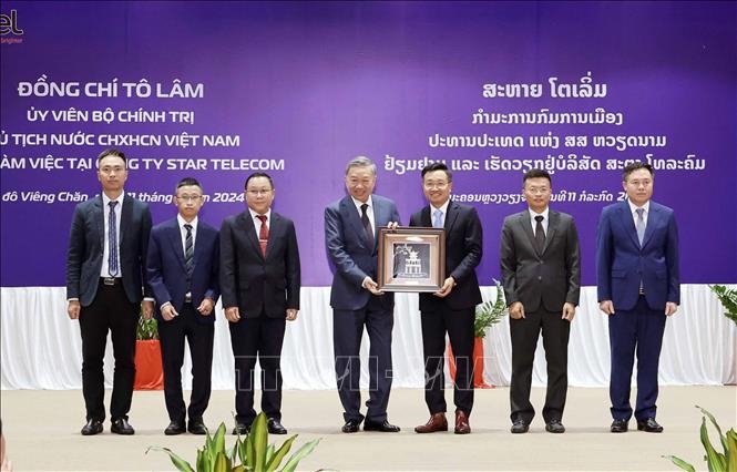 Chủ tịch nước Tô Lâm thăm và làm việc tại Công ty Star Telecom