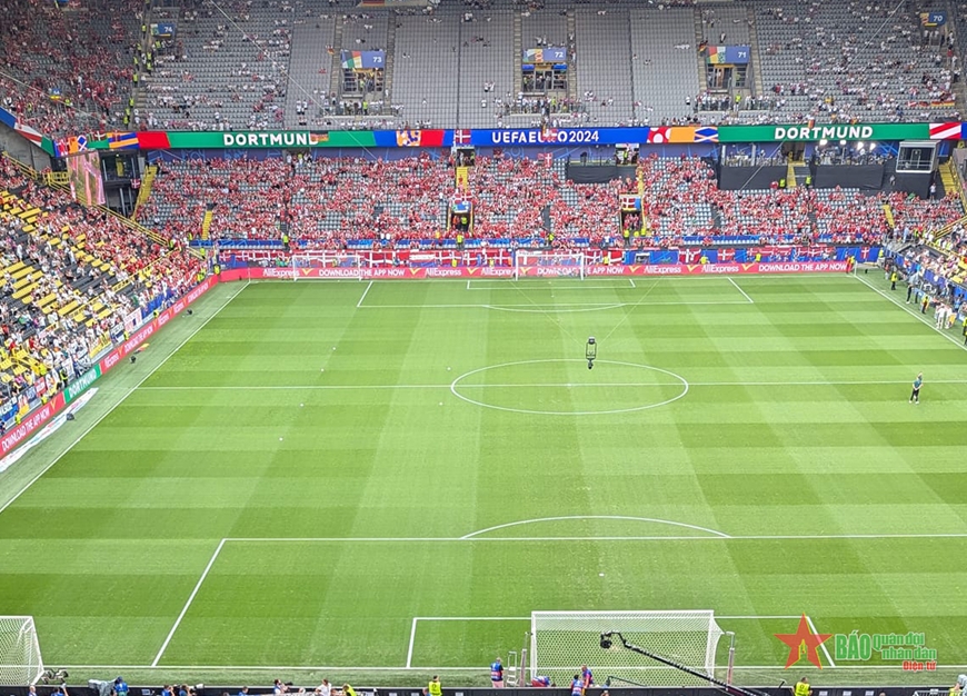 Đội tuyển Anh vào chung kết Euro 2024 nhưng vẫn bị chê