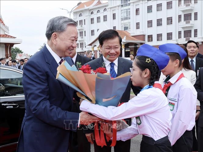 Lễ đón chính thức Chủ tịch nước Tô Lâm thăm cấp Nhà nước tới Lào