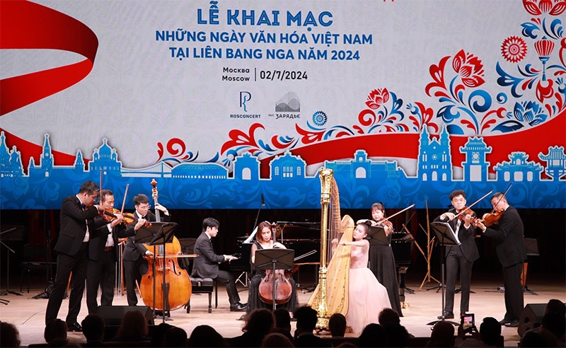 Ngân vang mãi bản hòa ca Việt-Nga