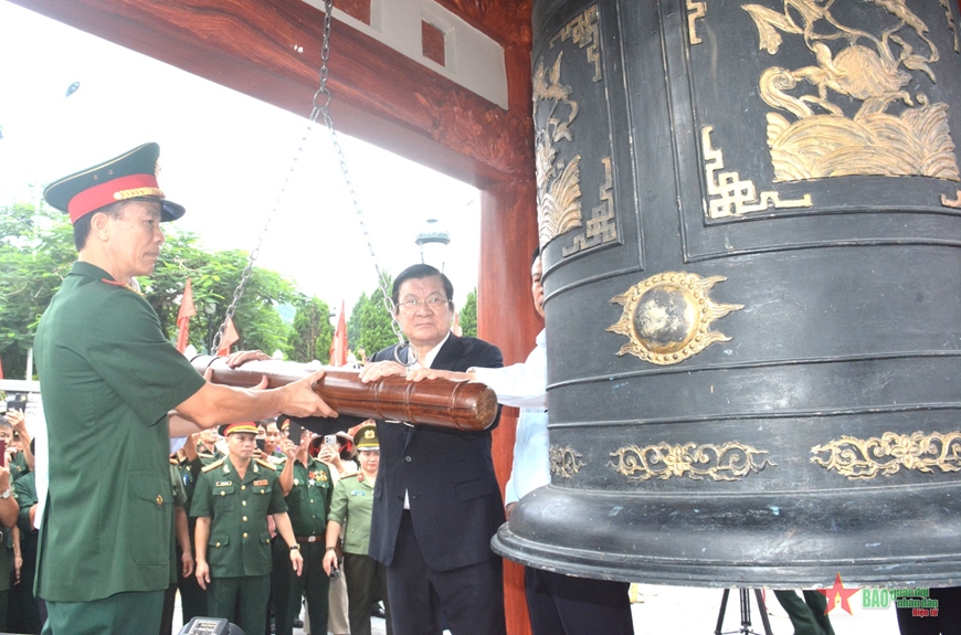 Trung tướng Nguyễn Trọng Bình dự lễ truy điệu và an táng hài cốt liệt sĩ tại Hà Giang