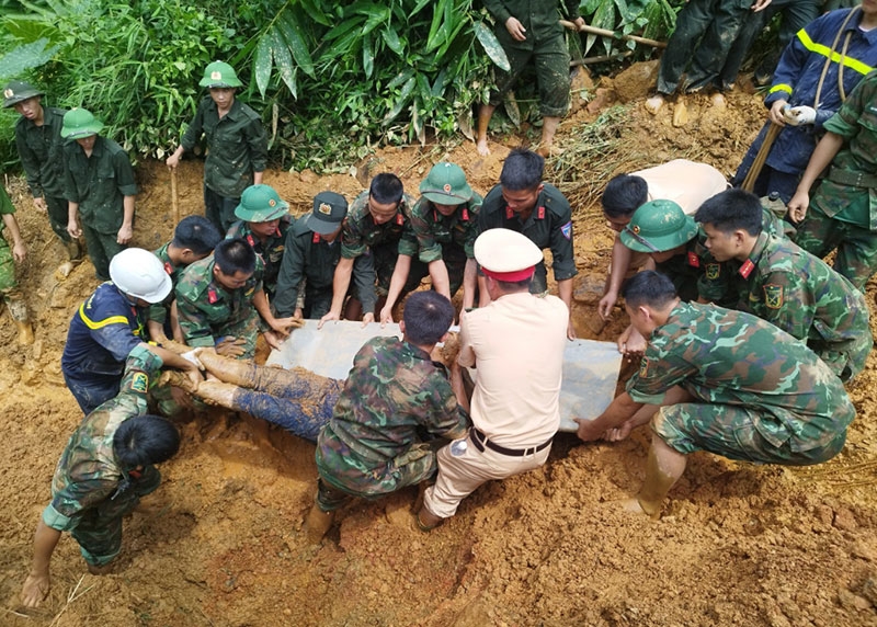 Vụ sạt lở đất nghiêm trọng tại Hà Giang: Đã xác định được danh tính 15 người chết và bị thương