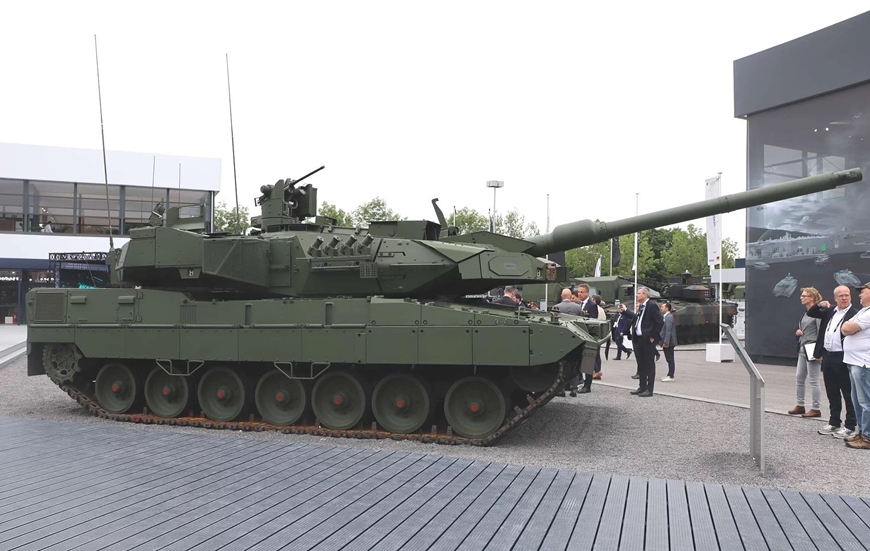 Quân sự thế giới hôm nay (13-7): Nga nâng cấp pháo phản lực nhiệt áp TOS-1A