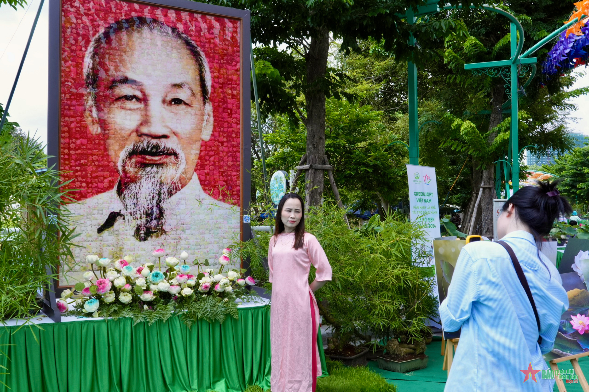 Chiêm ngưỡng những tác phẩm độc đáo tại Lễ hội sen Hà Nội