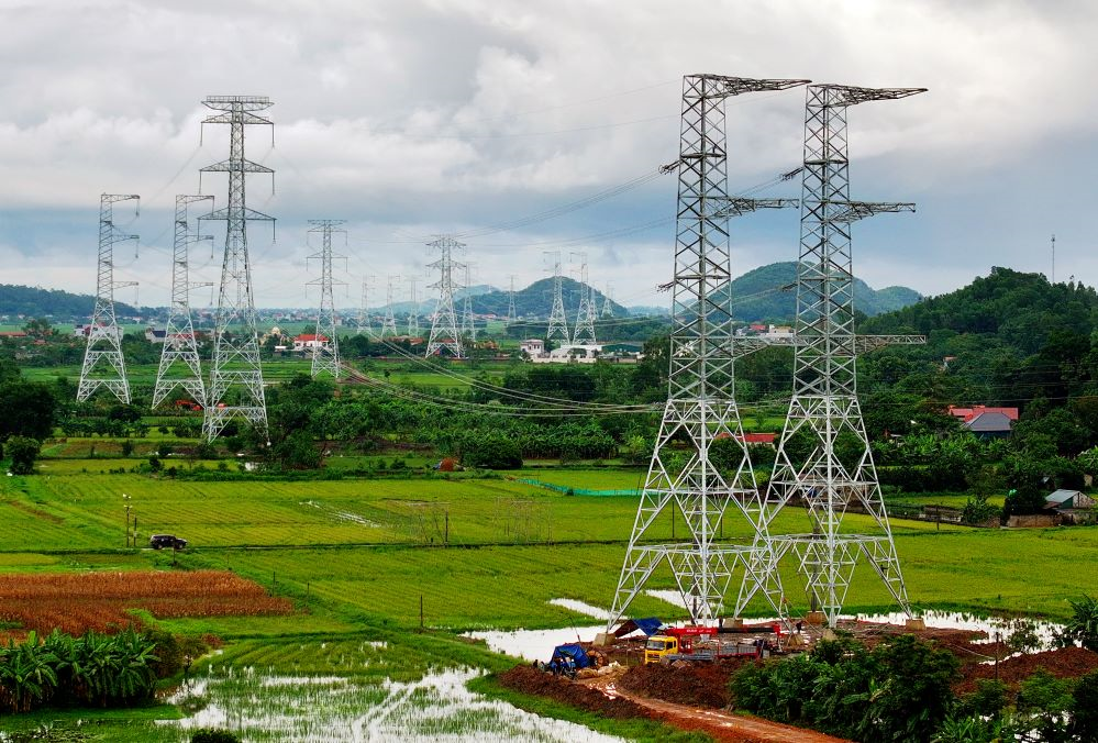 Trên công trường đường dây 500kV mạch 3 - Bài 1: Vượt nắng, thắng mưa 
