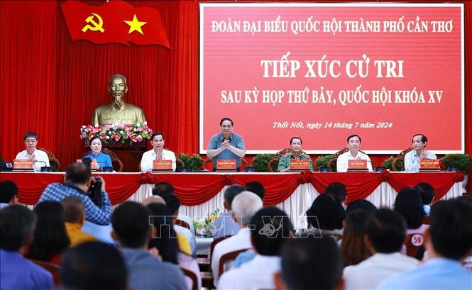 Thủ tướng Phạm Minh Chính tiếp xúc cử tri quận Thốt Nốt, thành phố Cần Thơ