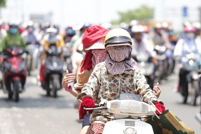 Thời tiết hôm nay (16-7): Bắc Bộ và Trung Bộ nắng nóng, có nơi gay gắt
