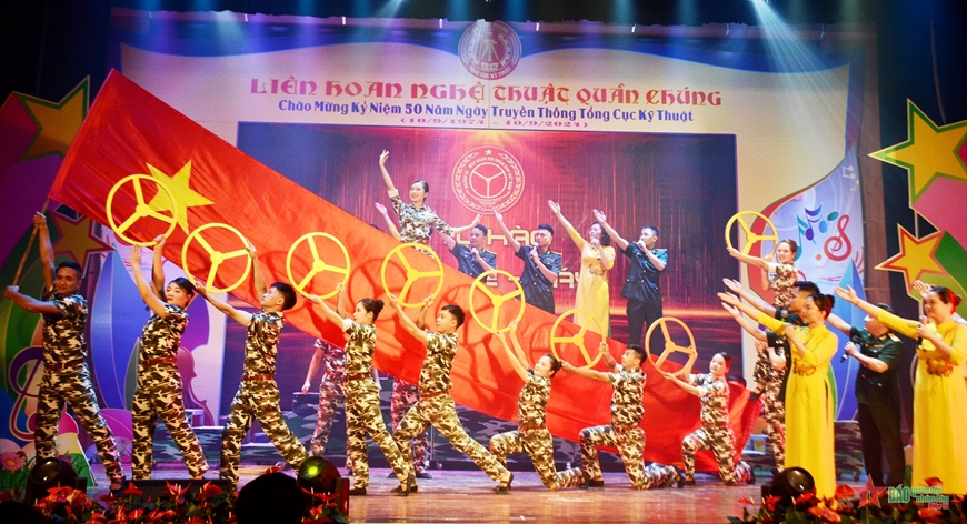 View - 	Liên hoan nghệ thuật quần chúng “Vinh quang người lính kỹ thuật”