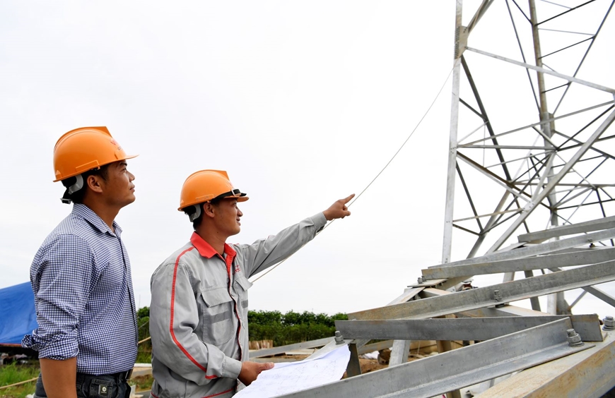 Trên công trường đường dây 500kV mạch 3-Bài 3: Công trường là trường học lớn (Tiếp theo và hết)