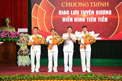 View - 	Vùng 2 Hải quân tuyên dương điển hình tiên tiến giai đoạn 2019 – 2024