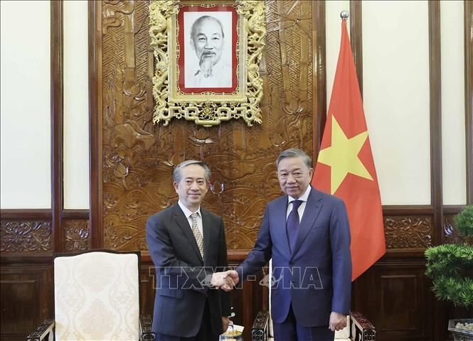 Chủ tịch nước Tô Lâm tiếp Đại sứ Trung Quốc nhân dịp kết thúc nhiệm kỳ công tác