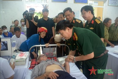 View - 	Tuổi trẻ Quân đội với Chương trình Tri ân tháng 7 tại tỉnh Thanh Hóa