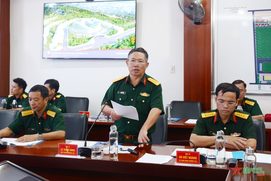 Thượng tướng Vũ Hải Sản thăm, kiểm tra Trường Sĩ quan Thông tin