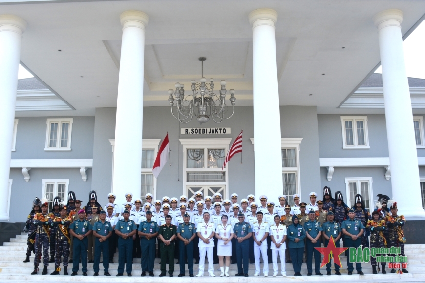 Đoàn công tác Tàu buồm 286 - Lê Quý Đôn thăm, giao lưu tại Học viện Hải quân Indonesia