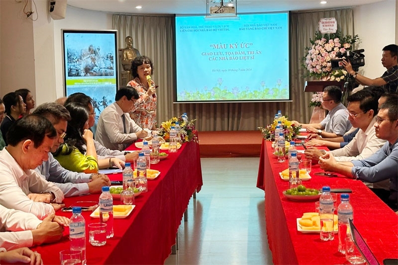 Giao lưu, tọa đàm tri ân các nhà báo liệt sĩ chủ đề “Màu ký ức”