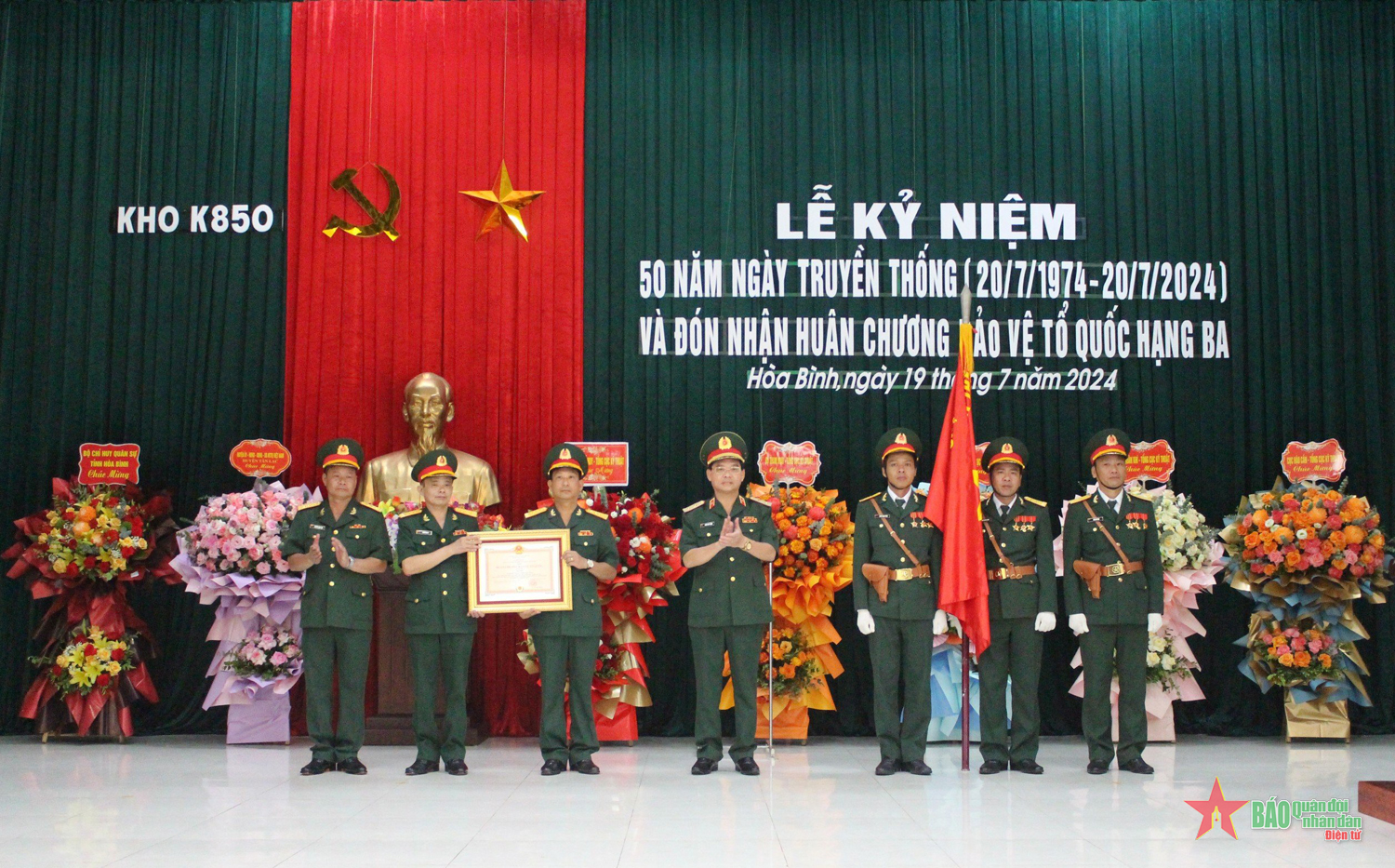 Kho K850 kỷ niệm 50 năm Ngày truyền thống và đón nhận Huân chương Bảo vệ Tổ quốc hạng Ba