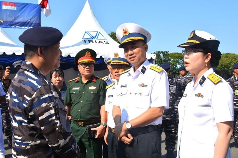 Tàu buồm 286 - Lê Quý Đôn rời Indonesia, lên đường đi thăm, giao lưu với Hải quân Brunei