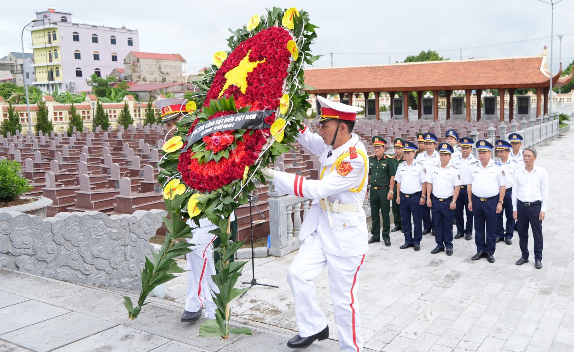 Cảnh sát biển Việt Nam tri ân các Anh hùng liệt sĩ