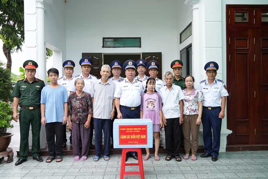 Cảnh sát biển Việt Nam tri ân các Anh hùng liệt sĩ