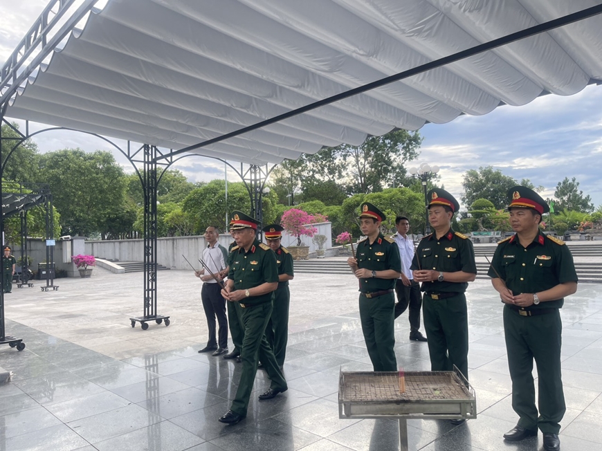 Học viện Quốc phòng tri ân các Anh hùng liệt sĩ