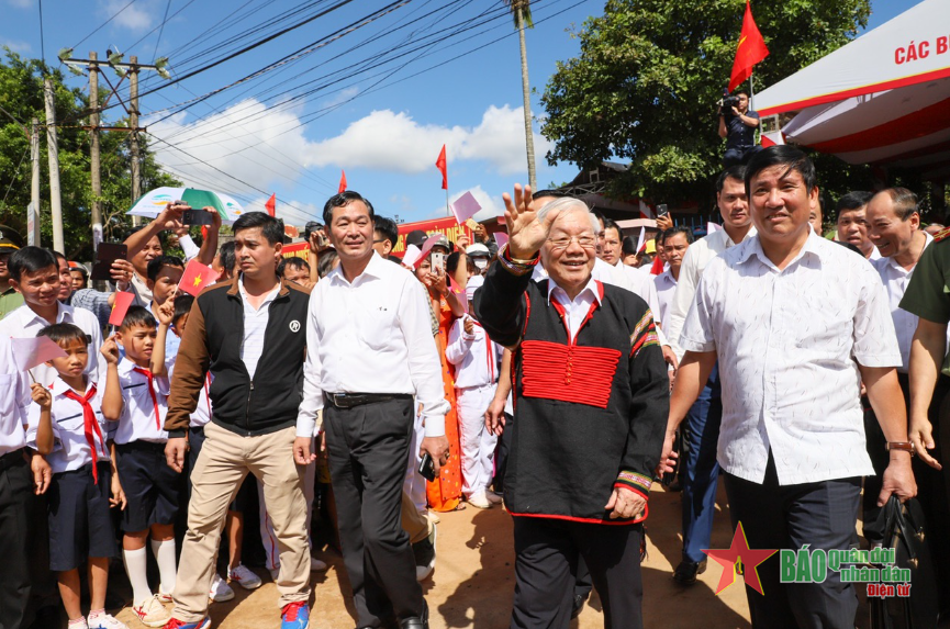 Vô cùng thương tiếc Tổng Bí thư Nguyễn Phú Trọng: Tấm gương sáng, nhân cách lớn sẽ mãi tỏa sáng