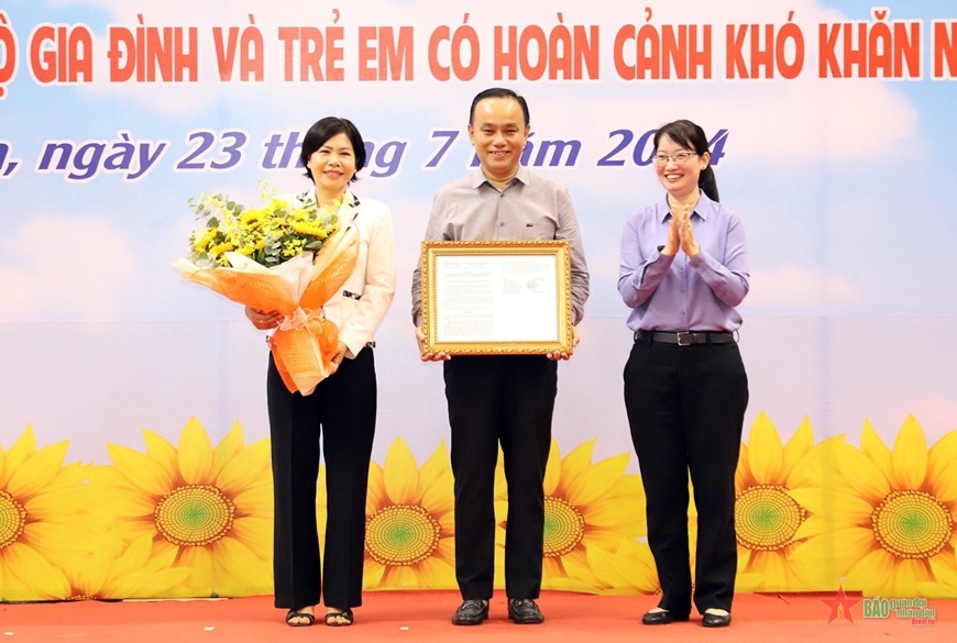 TP Hồ Chí Minh: Quận Phú Nhuận hoàn thành mục tiêu không còn hộ nghèo trước 1 năm