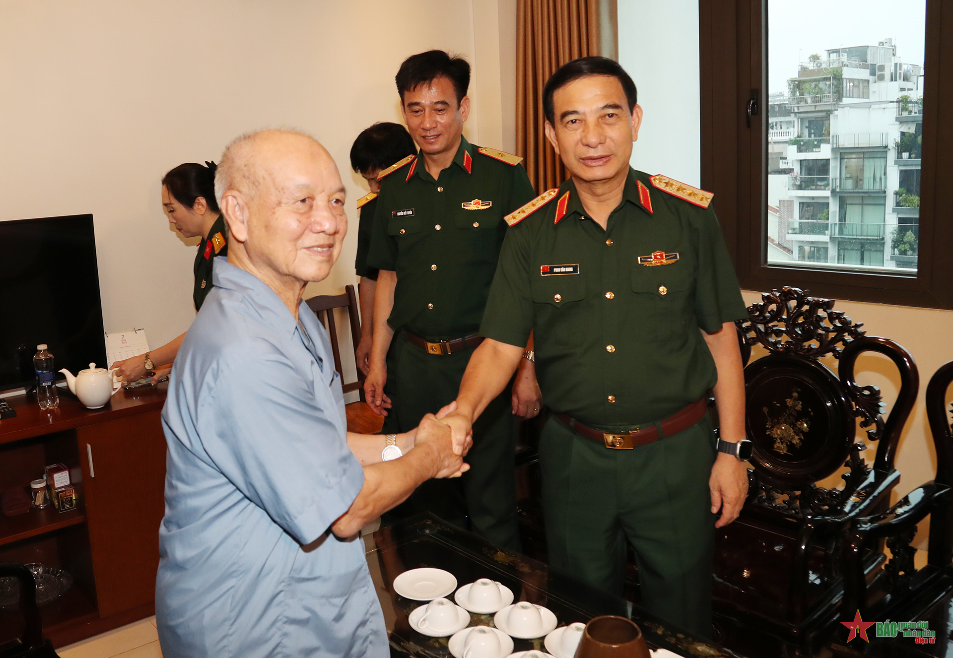 Đại tướng Phan Văn Giang mong muốn các tướng lĩnh tiếp tục có nhiều ý kiến quý báu, góp phần xây dựng Quân đội  