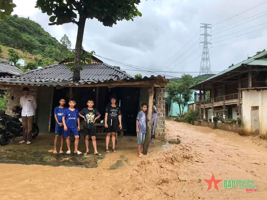 Sơn La: Mưa lũ gây sạt lở, ngập úng và thiệt hại nhiều diện tích hoa màu