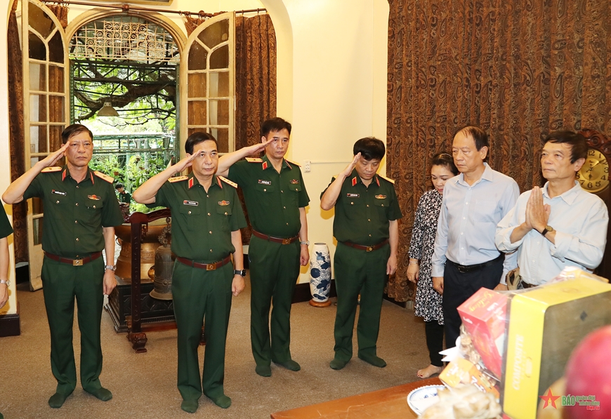 View - 	Đại tướng Phan Văn Giang tri ân nguyên lãnh đạo Đảng, Nhà nước,