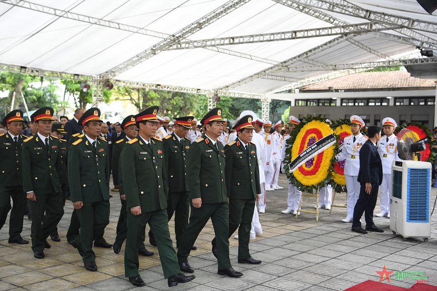 Đông đảo nhân dân thành kính viếng đồng chí Tổng Bí thư Nguyễn Phú Trọng