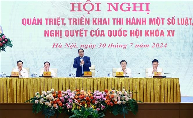Thủ tướng Phạm Minh Chính chủ trì Hội nghị trực tuyến toàn quốc triển khai thực thi các Luật, Nghị quyết của Quốc hội