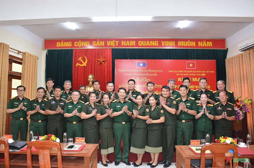Khai mạc tập huấn nghiệp vụ cho cán bộ Tạp chí Quốc phòng Quân đội nhân dân Lào